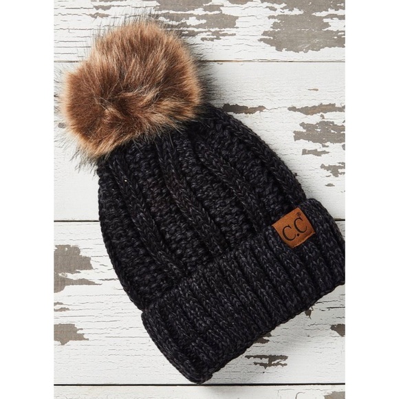 C.C Accessories - Heather Black Faux Fur Pom-Pom Beanie